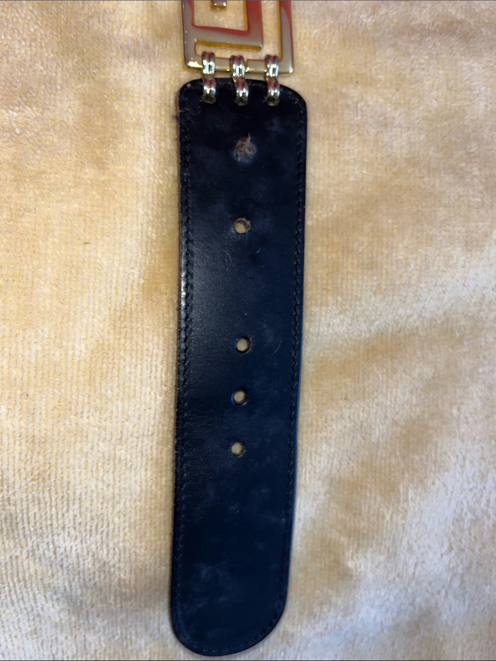 🌺SALE🌺 Italian Black Genuine Leather with gold chain women’s belt in GUC - Picture 5 of 8